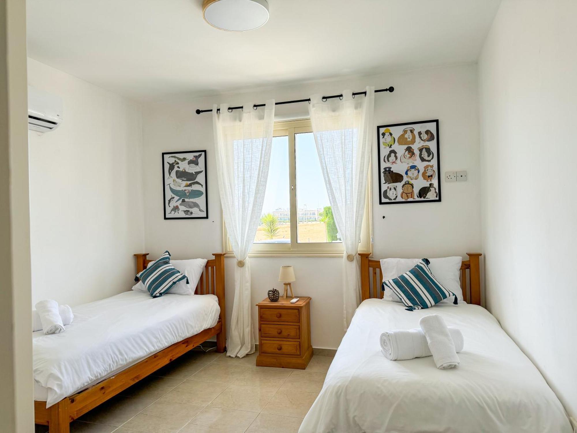 Royal-seacrest Oasis, Pool-side Paphos