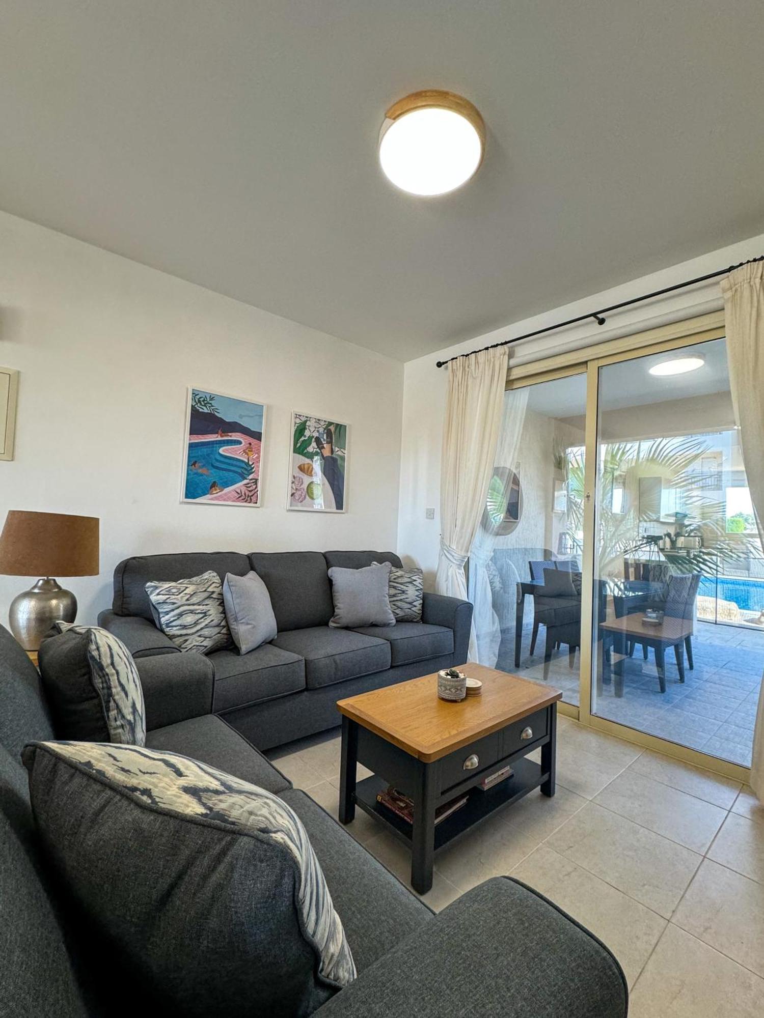 Appartement Royal-seacrest Oasis, Pool-side Paphos