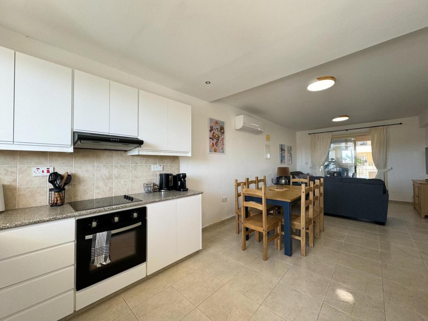 Appartement Royal-seacrest Oasis, Pool-side