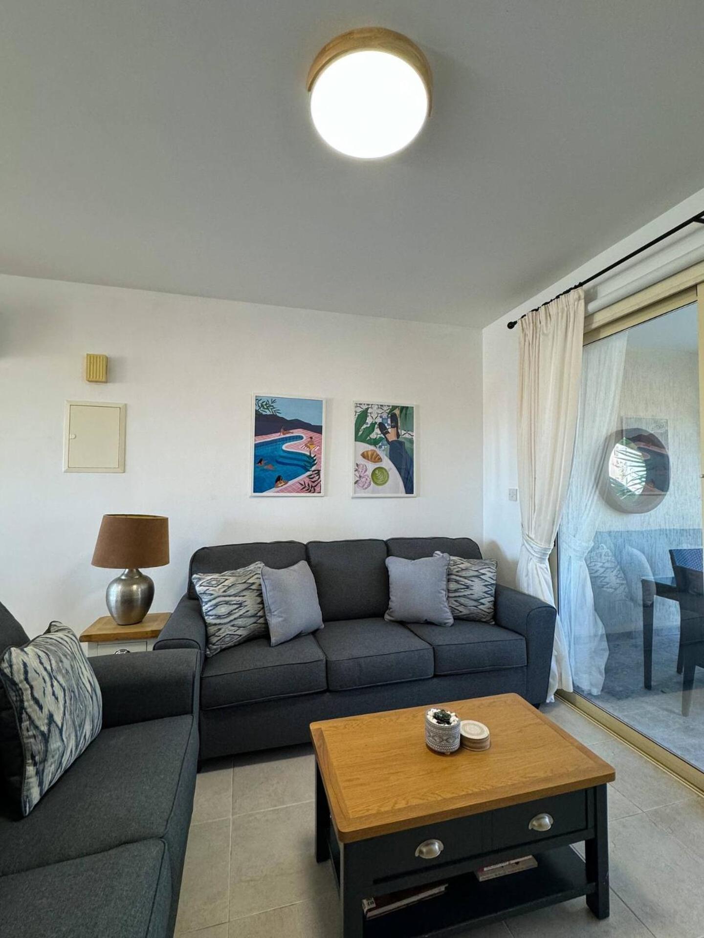 Royal-seacrest Oasis, Pool-side Appartement
